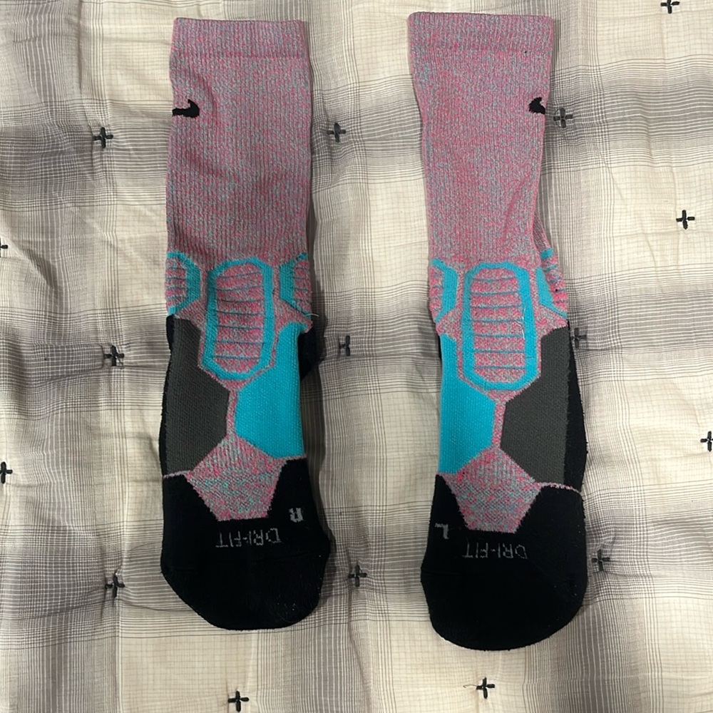 Nike hyperelite socks